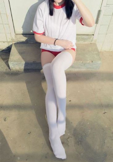 小奶娃和皇帝做高H_超清HD在线观看